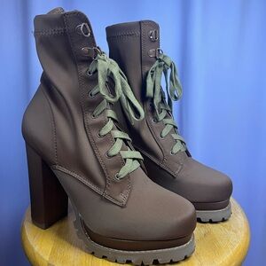 Brown Lace Up Combat Boots Chunky 4.5" Heel Size 7.5 Grunge Alternative Punk Y2k